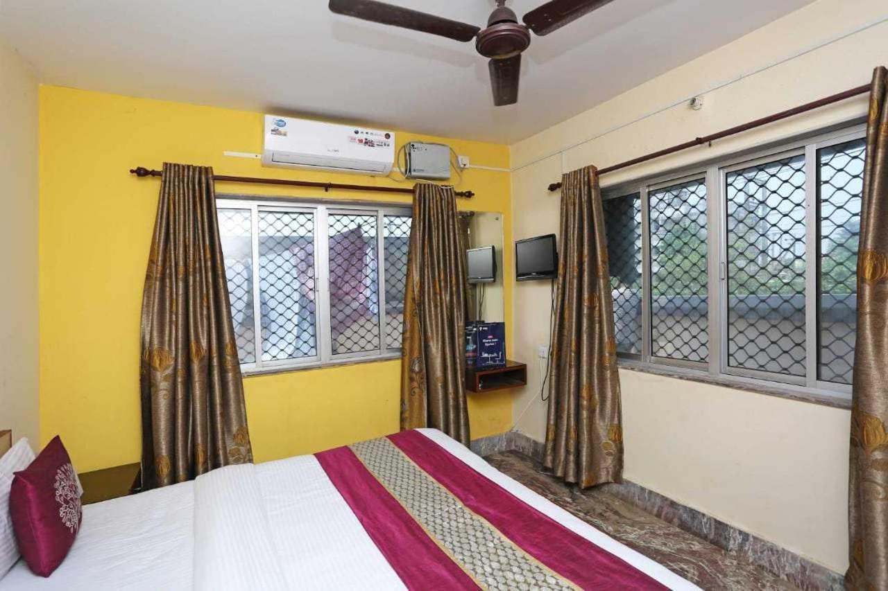 Hotel Oyo Royal Ruby Enclave à Purî Extérieur photo