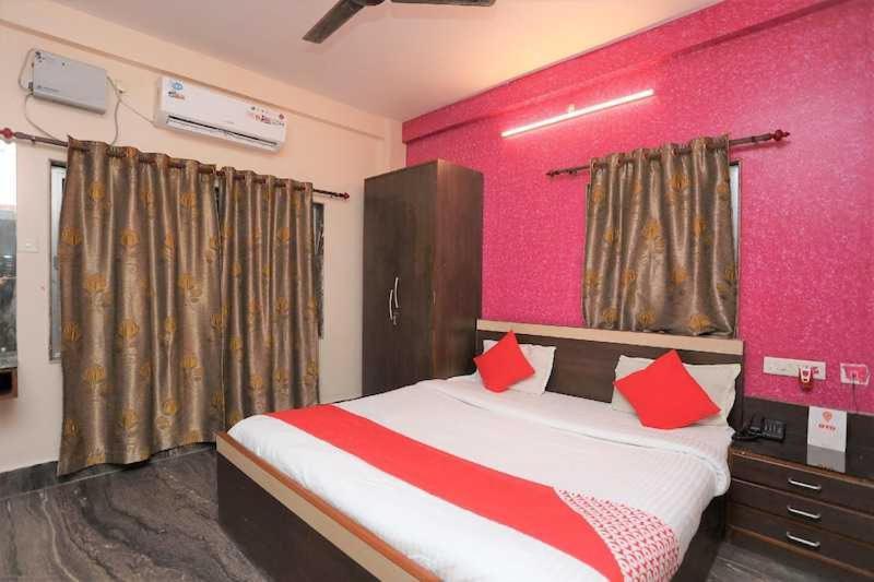 Hotel Oyo Royal Ruby Enclave à Purî Extérieur photo