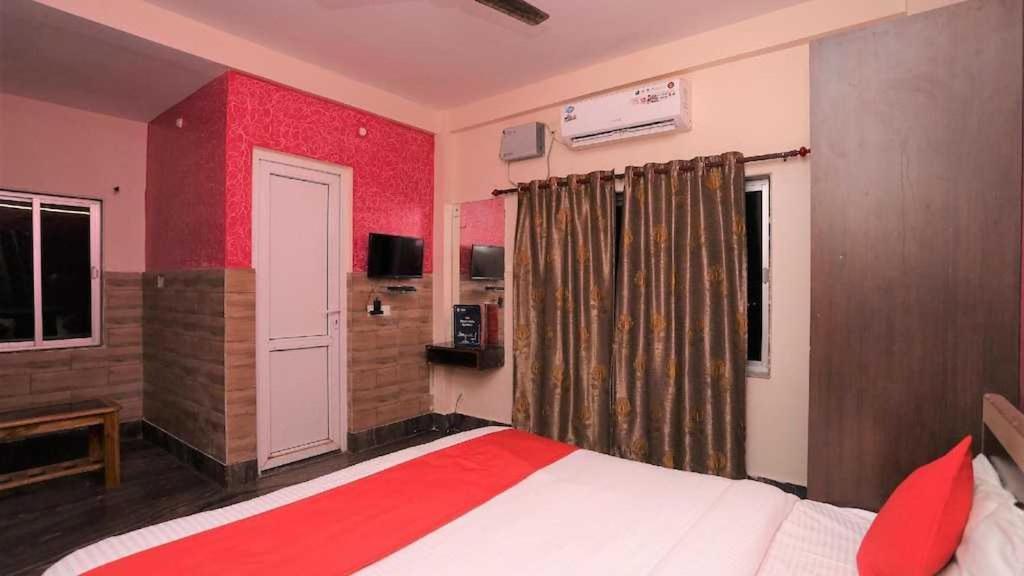 Hotel Oyo Royal Ruby Enclave à Purî Extérieur photo